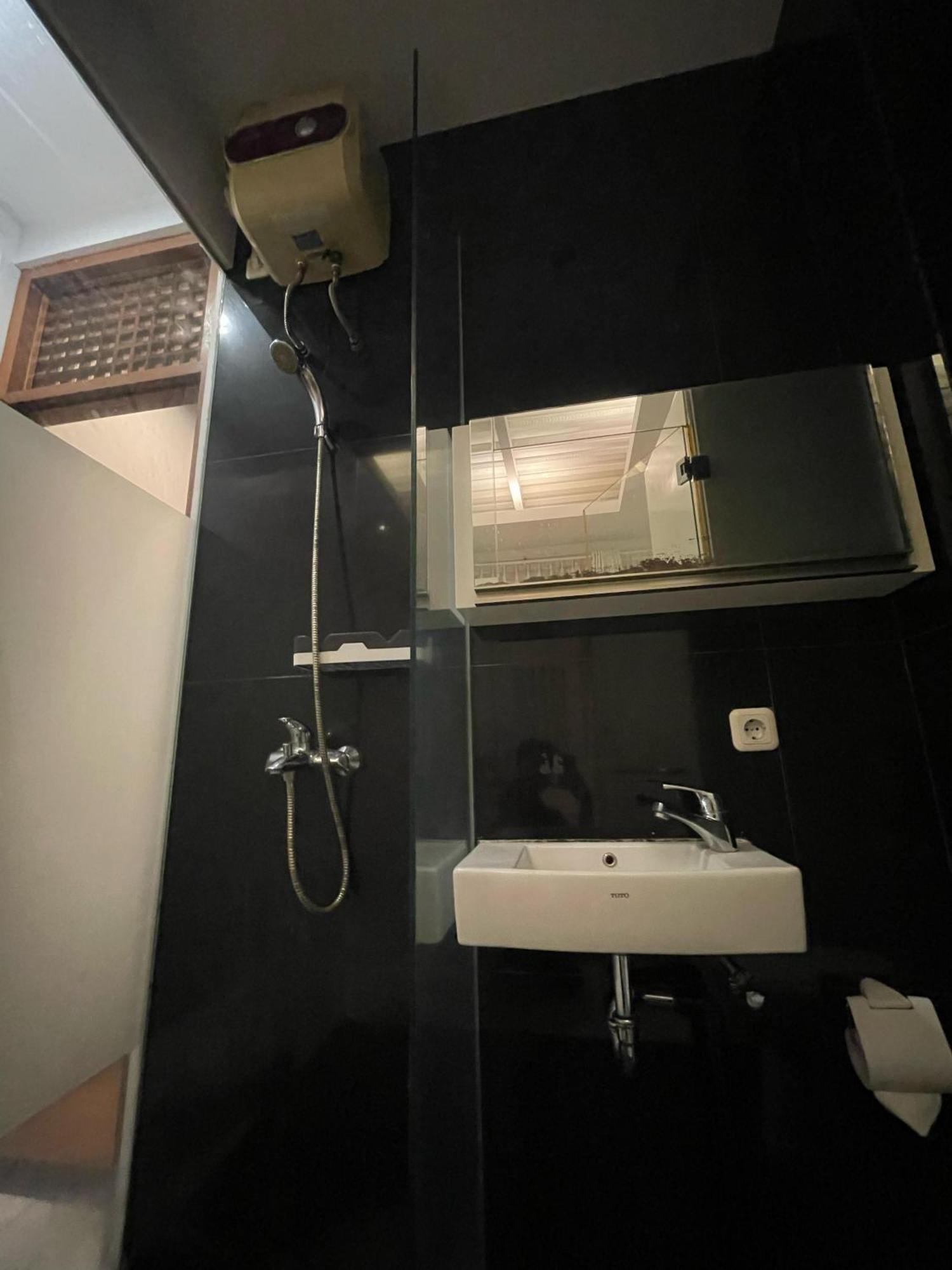 Reddoorz Plus Near Parahyangan University Bandung Zewnętrze zdjęcie