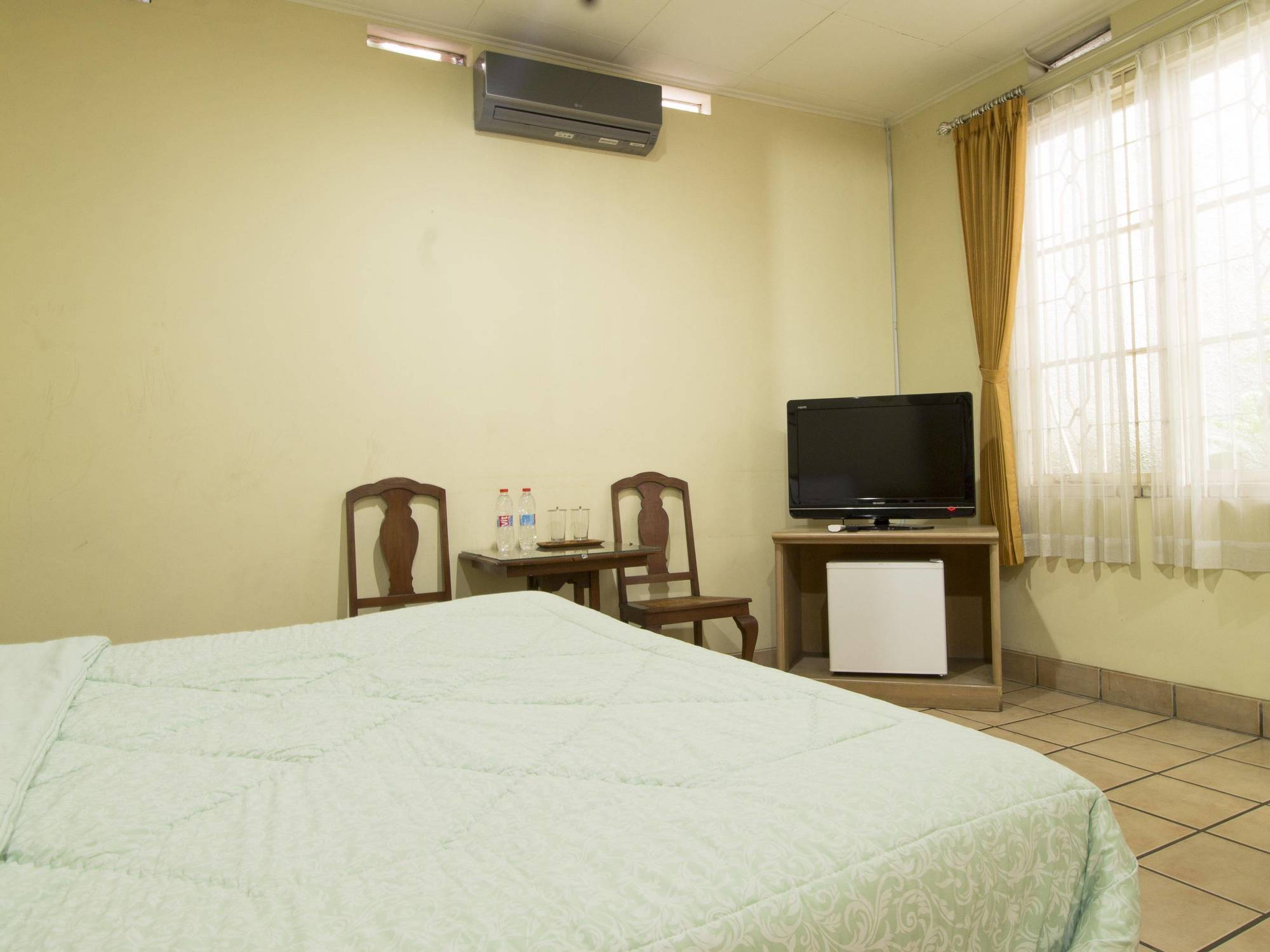 Reddoorz Plus Near Parahyangan University Bandung Zewnętrze zdjęcie